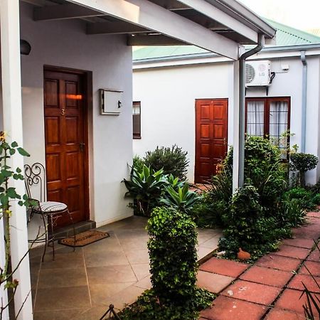 Villa Jana Guesthouse Pretoria Exterior photo